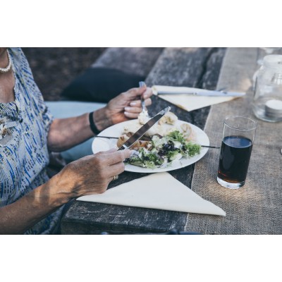 WHITE LINEN NAPKINS (Set Of 4) WHITE LINEN NAPKINS (Set Of 4)